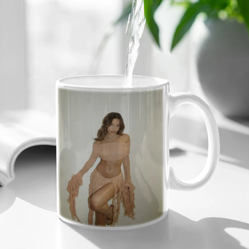 Singer Emilia Mernes mp3 Vintage Ceramic Mugs Coffee Cups Milk Tea Cup ins Oatmeal Breakfast Mug Drinkware Kitchen