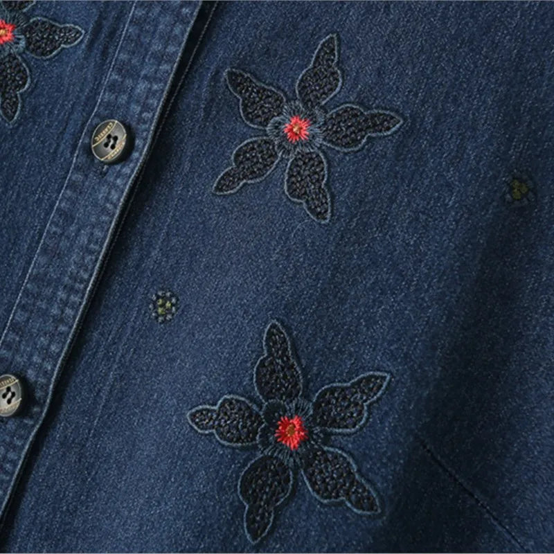 Women's Loose Denim Long Sleeve Shirt, Five-Petal Flower Embroidered Coat, Plus Size, Spring and Autumn, New, 8932