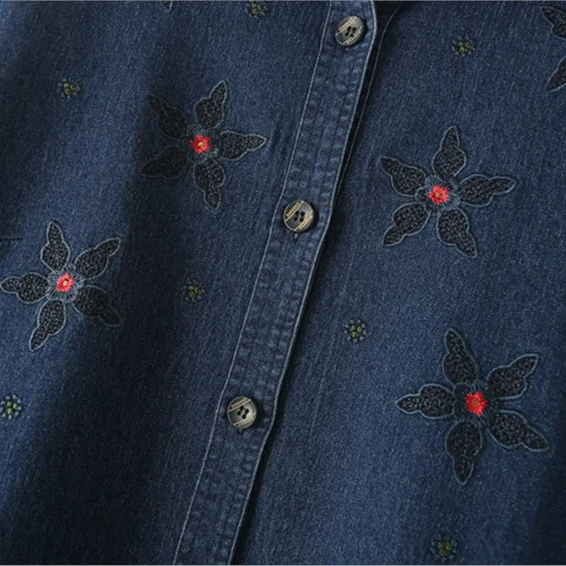 Women's Loose Denim Long Sleeve Shirt, Five-Petal Flower Embroidered Coat, Plus Size, Spring and Autumn, New, 8932